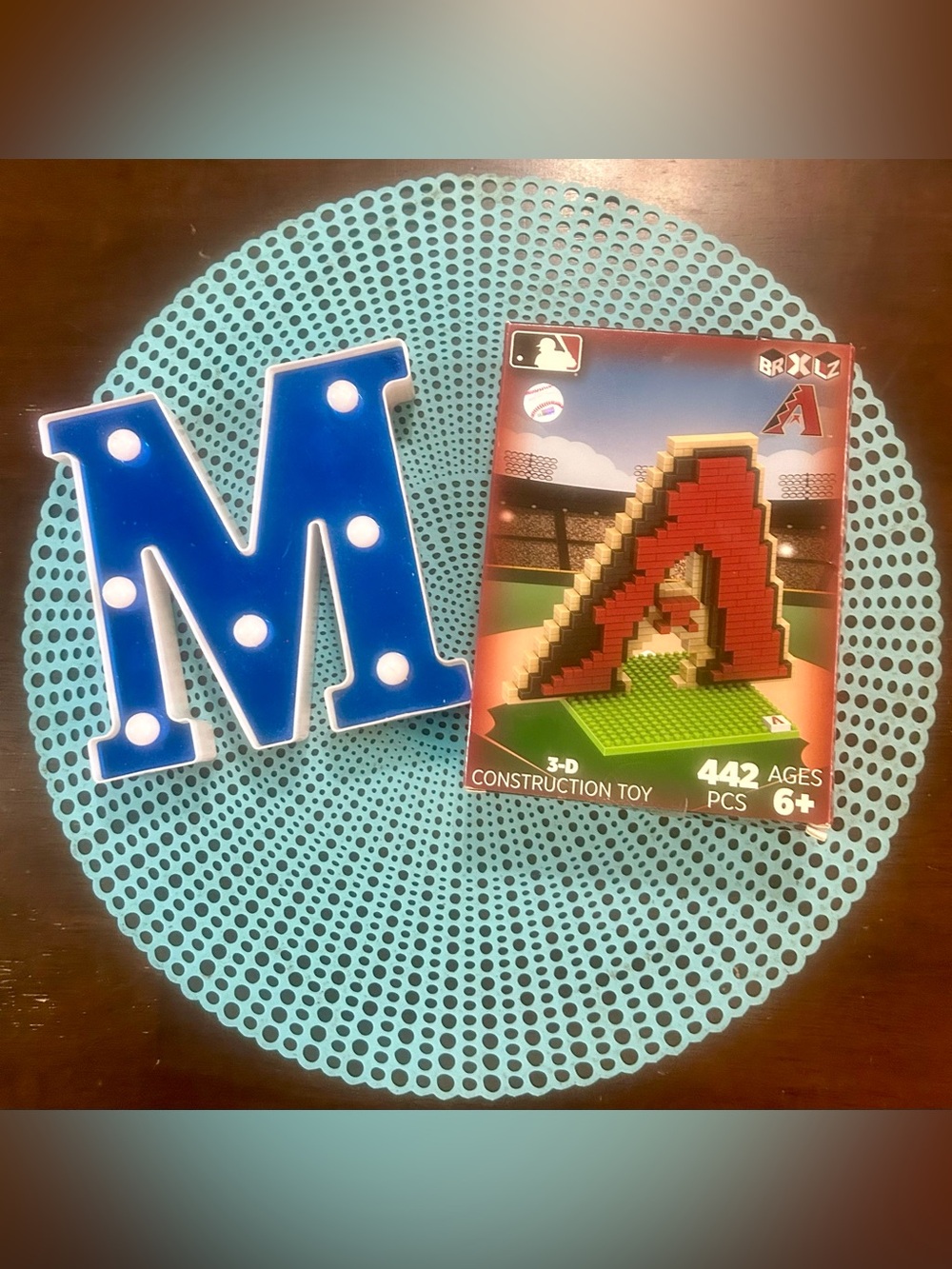 FOCO BRXLZ MLB Arizona Diamondbacks Baseball A Logo  3-D Construction Toy